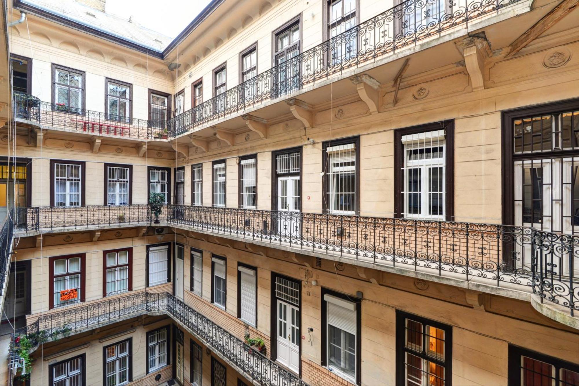 In The Center * Budapest